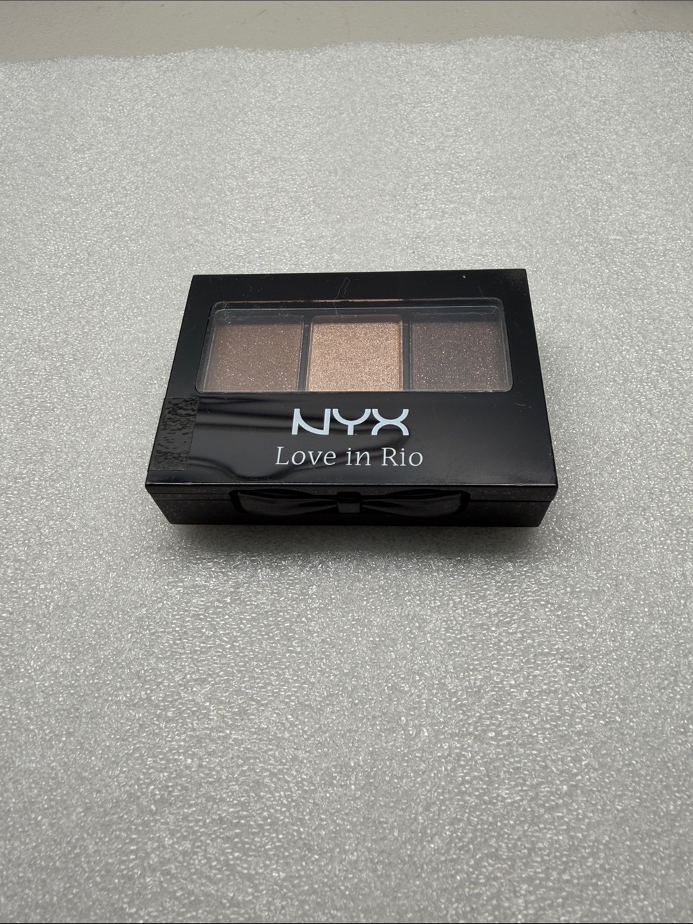 NYX Love in Rio Eyeshadow, LIR03, Amazonian Babes - Picture 2 of 3